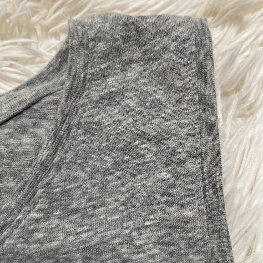 🎉2X HP🎉 Old Navy Patriotic Graphic Tank 💗 Gray Red White & Blue - Picture 10 of 13